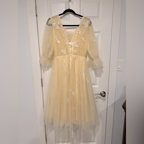 Whimsical tulle prom dress🧚 - Picture 7 of 9